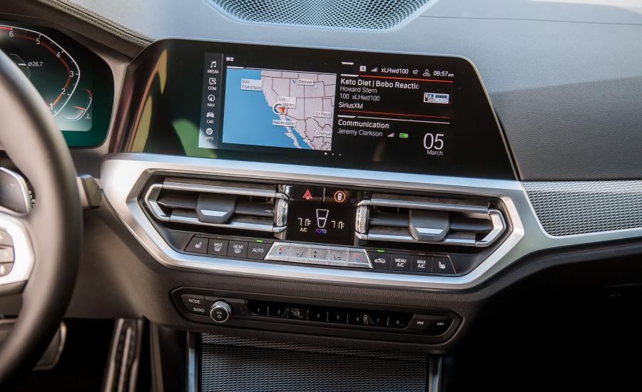 Детали интерьера BMW 330i M Sport xDrive (G20) 2019 года  (NA) (фото 13 из 27)